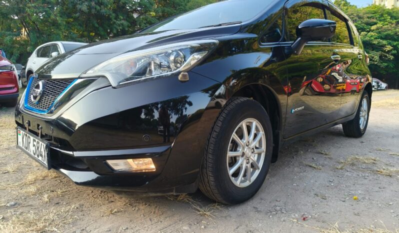 
								Nissan Note E-Power X full									